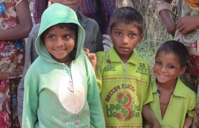 Children from the Thumbo ka Goliya community in Rajasthan, India
